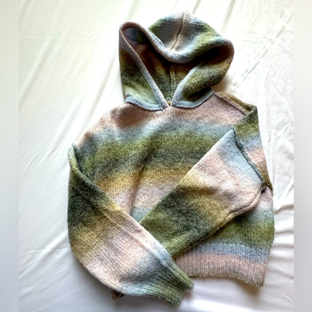 ULTRA FLIRT // CROPPED TIE DIE HOODIE // SIZE M
